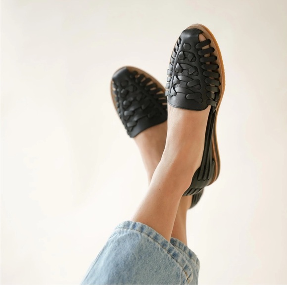 NISOLO BEST SELLER Huarache Sandal in Black - Picture 2 of 12